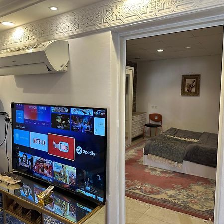 دار ورد قريب للحرم Lägenhet Medina Exteriör bild